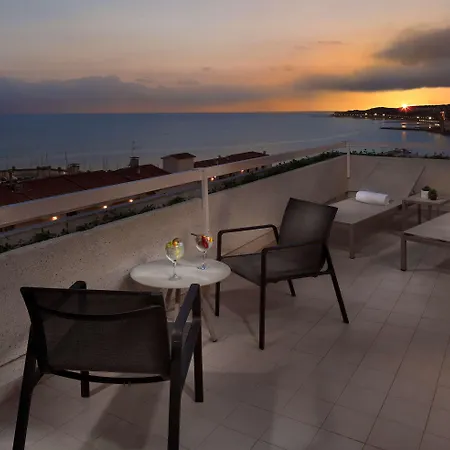 Melia 4* Σίτζες